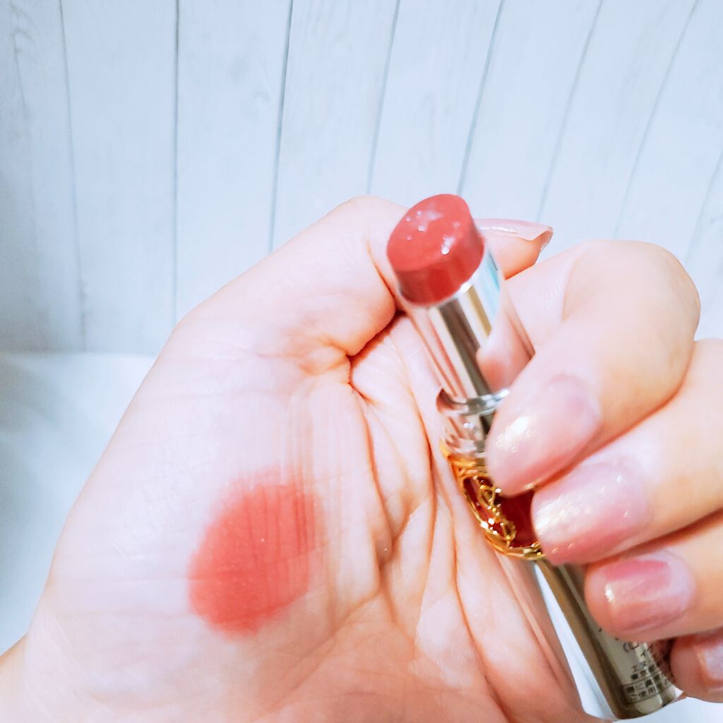 ルージュ ヴォリュプテ ロックシャイン/YVES SAINT LAURENT BEAUTE/口紅を使ったクチコミ(2枚目)