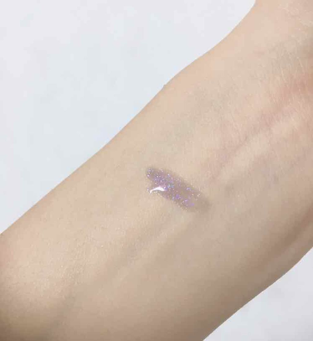 メスメリック グラスリップオイル/CHICCA/リップグロスを使ったクチコミ(3枚目)