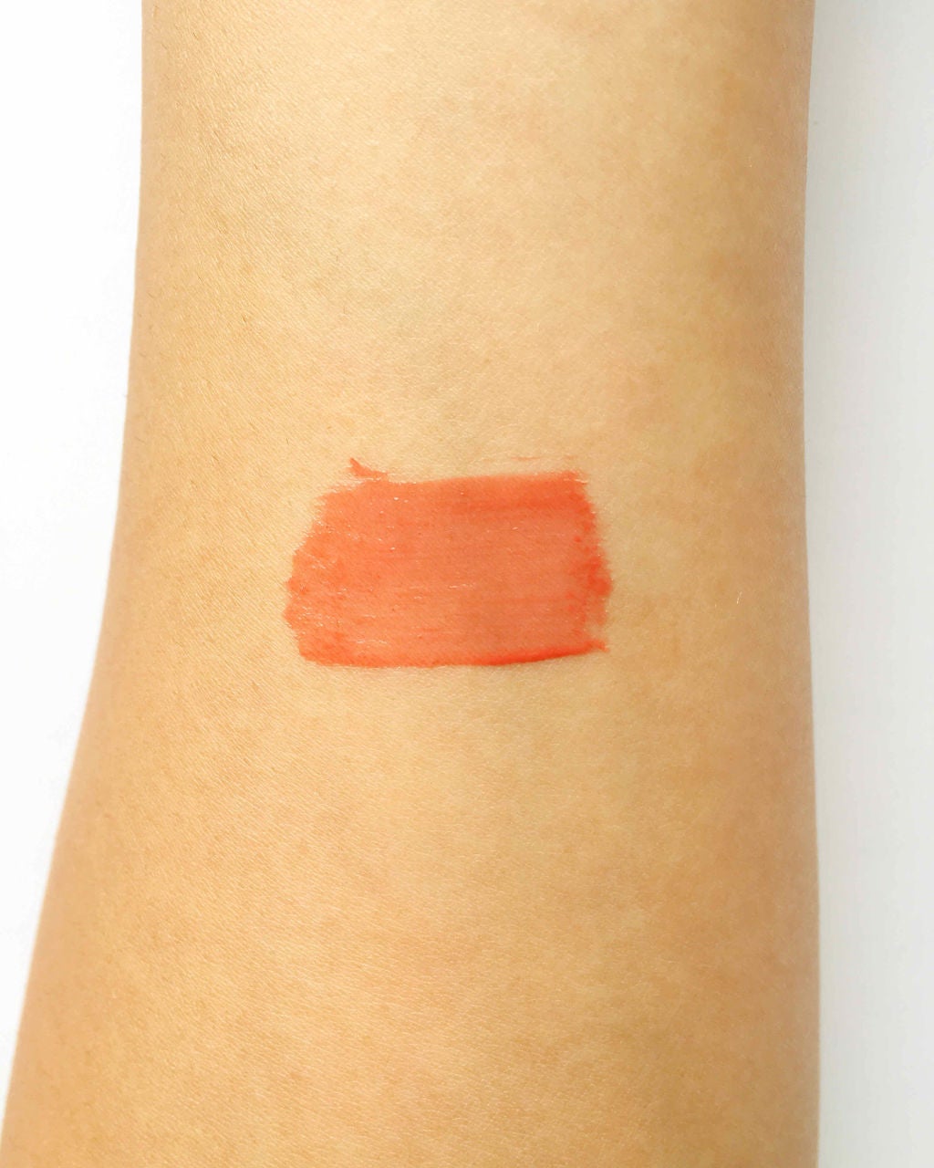 ジューシーラスティングティント/rom&nd/リップティントを使ったクチコミ(2枚目)