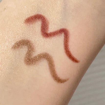 スティロ オンブル エ コントゥール/CHANEL/スティックアイシャドウを使ったクチコミ(4枚目)