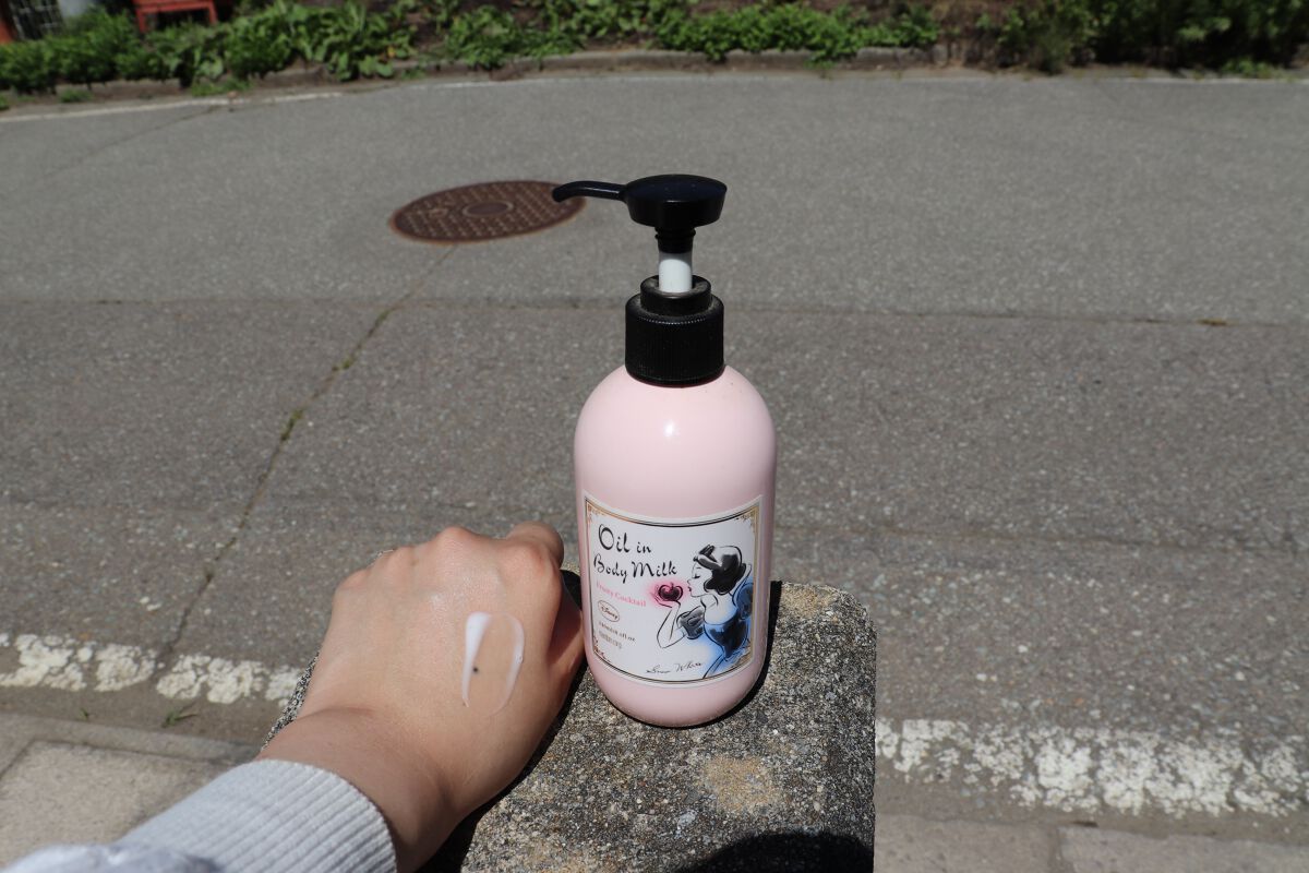 オイルインボディミルク フルーティカクテルの香り/マンダム/ボディミルクを使ったクチコミ（3枚目）