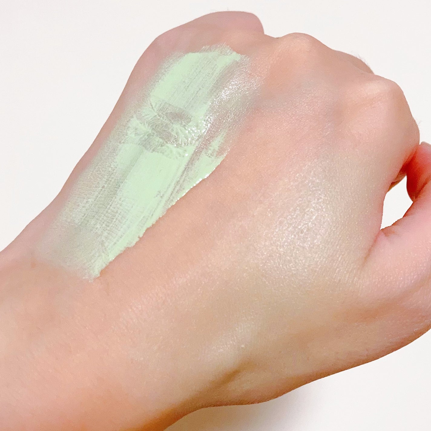 カラーコントロールベース/COSCOS/化粧下地を使ったクチコミ(3枚目)