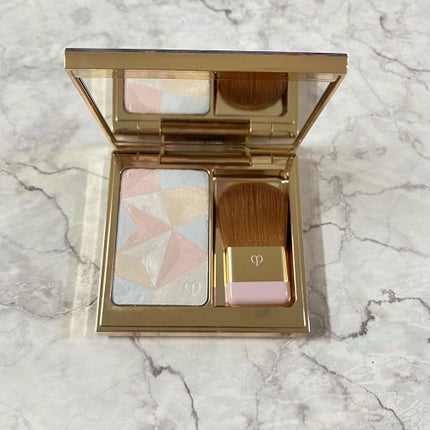 クレ・ド・ポー ボーテ レオスールデクラ/クレ・ド・ポー ボーテ/パウダーハイライトを使ったクチコミ(1枚目)