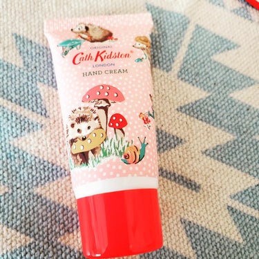 ハンドクリーム マンダリン＆ピオニーの香り/CathKidston/ハンドクリームを使ったクチコミ（1枚目）