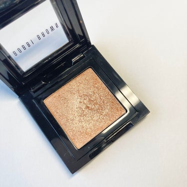 BOBBI BROWN スパークル アイシャドウのクチコミ「リュクスに引けを取らないくらいのキラキラ単色アイシャドウ♡
キラキラレベルはかなり高めです。
.....」（2枚目）