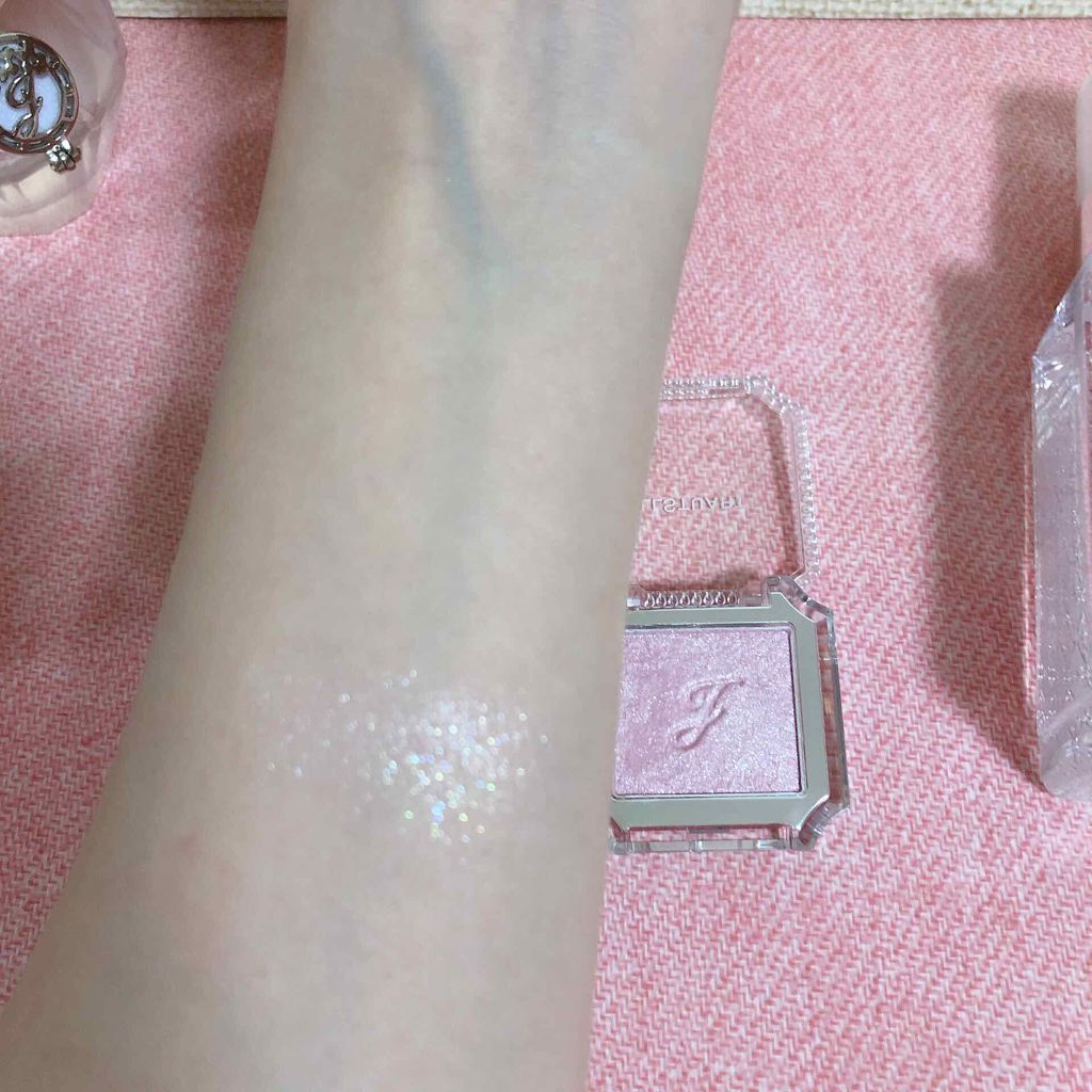 アイコニックルック アイシャドウ/JILL STUART/単色アイシャドウを使ったクチコミ(2枚目)