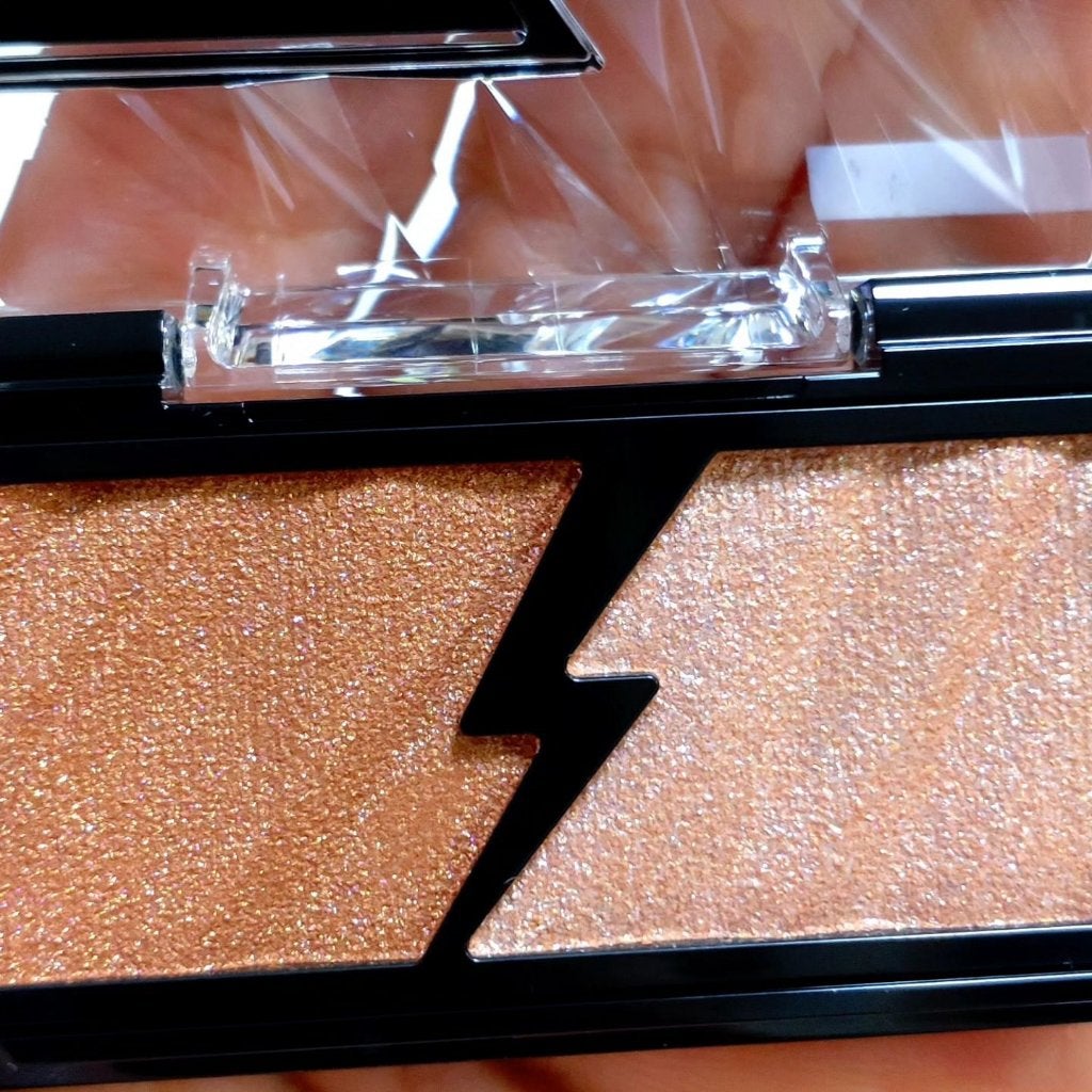 エレクトリックショックアイズ /KATE/アイシャドウパレットを使ったクチコミ(2枚目)