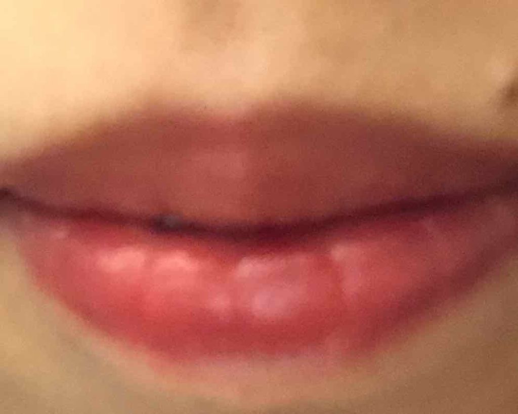 ジューシーラスティングティント/rom&nd/リップティントを使ったクチコミ(2枚目)