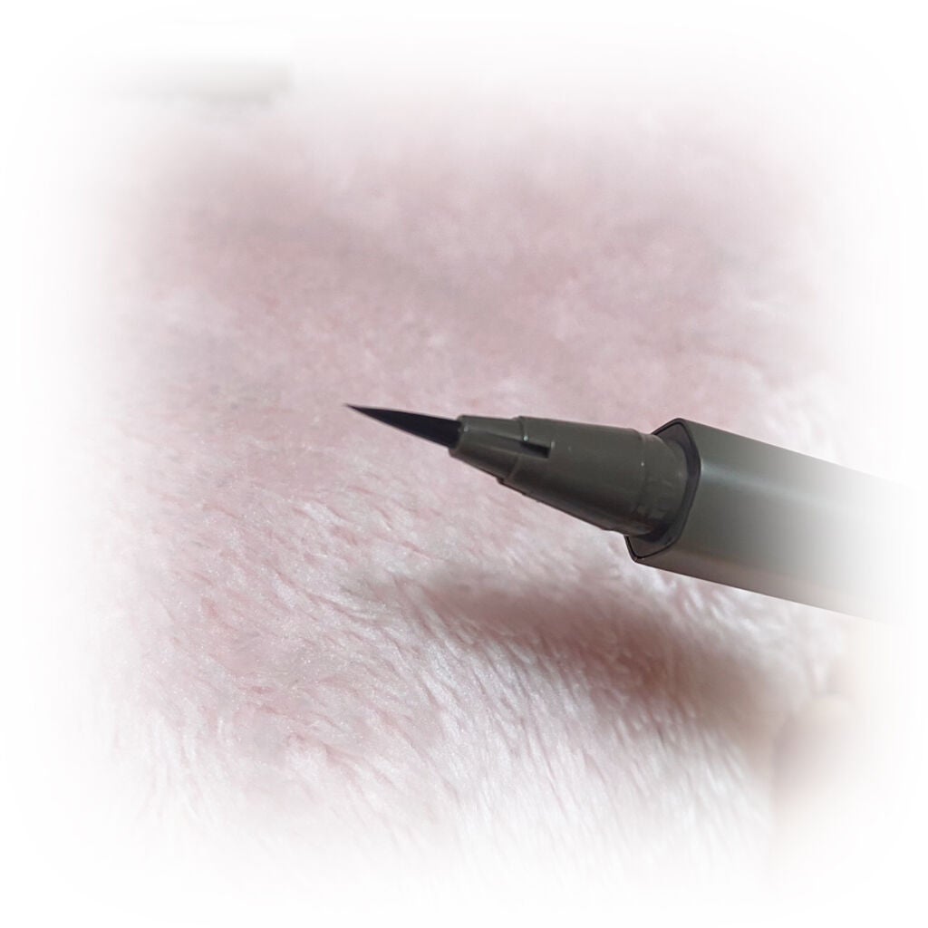 ニュアンスリキッドアイライナー/CEZANNE/リキッドアイライナーを使ったクチコミ(2枚目)