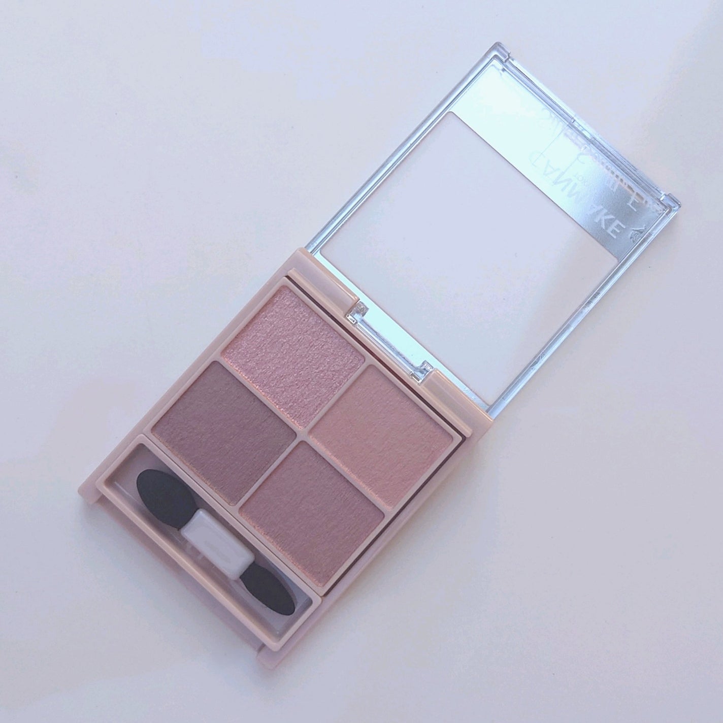 シルキースフレアイズ(マットタイプ)/キャンメイク/アイシャドウパレットを使ったクチコミ(1枚目)