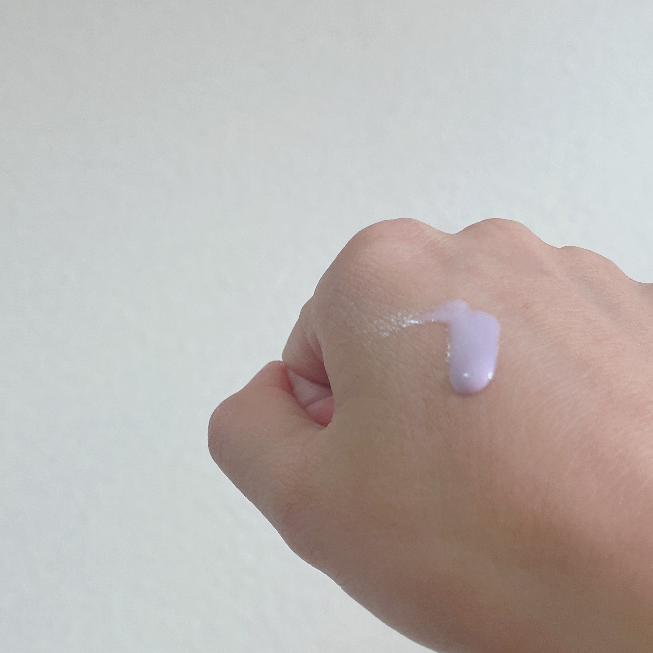 ジルスチュアート　イルミネイティング セラムプライマー/JILL STUART/化粧下地を使ったクチコミ（3枚目）