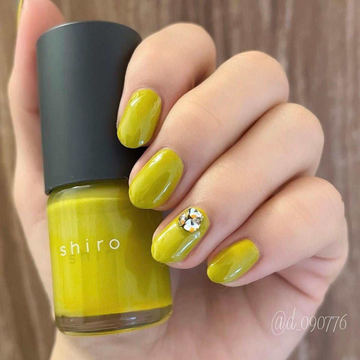 亜麻ネイル/SHIRO/マニキュアを使ったクチコミ(4枚目)