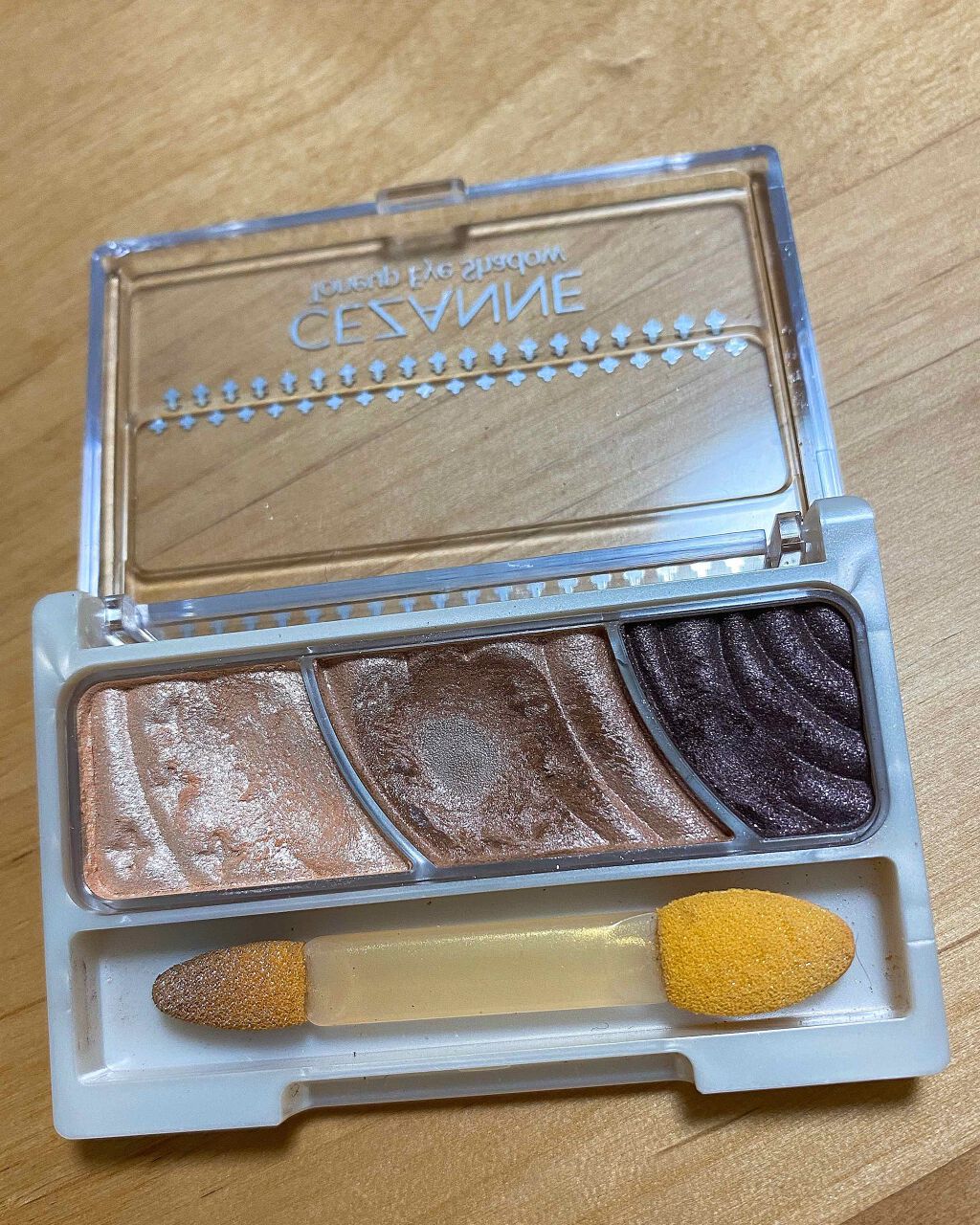 トーンアップアイシャドウ/CEZANNE/アイシャドウパレットを使ったクチコミ(1枚目)