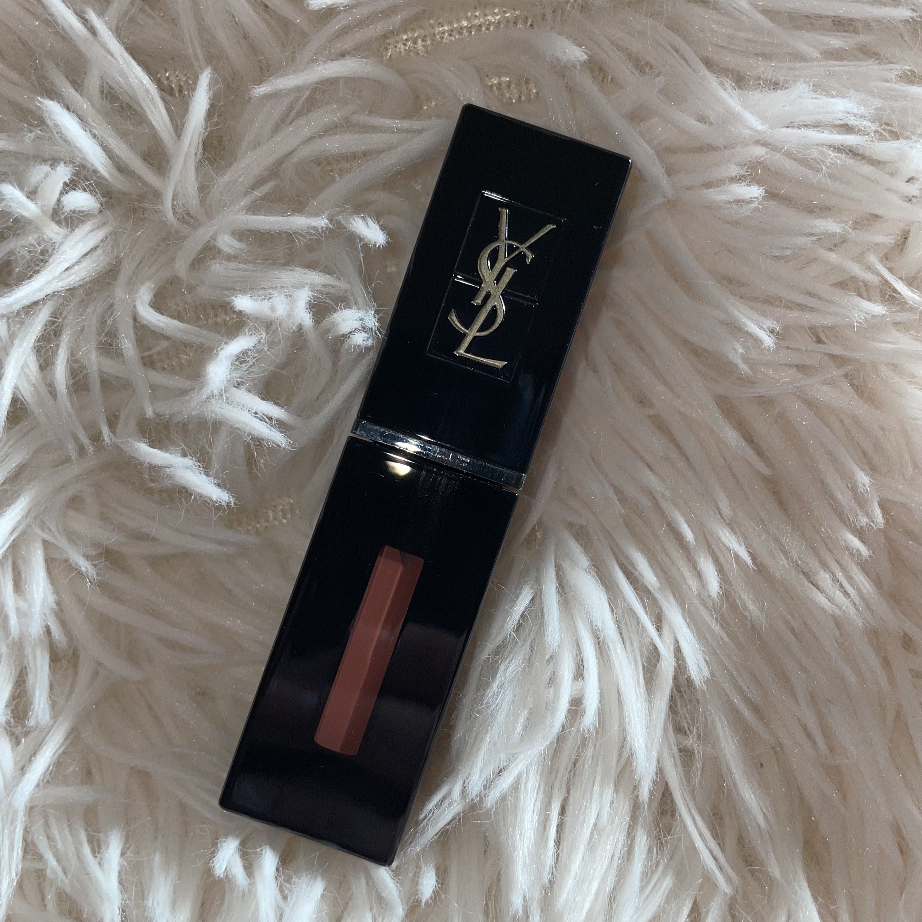 ルージュ ピュールクチュール ヴェルニ ヴィニルクリーム No.610 ヌード チャンピオン/YVES SAINT LAURENT BEAUTE/口紅を使ったクチコミ（1枚目）