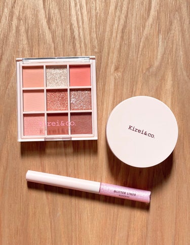 桜メイク用に使える春コスメたち♡

ドン・キホーテさんのオリジナルブランド
꒰ Kirei & co. ꒱

9color eyeshadow pallet
＃04 coral pink
made in