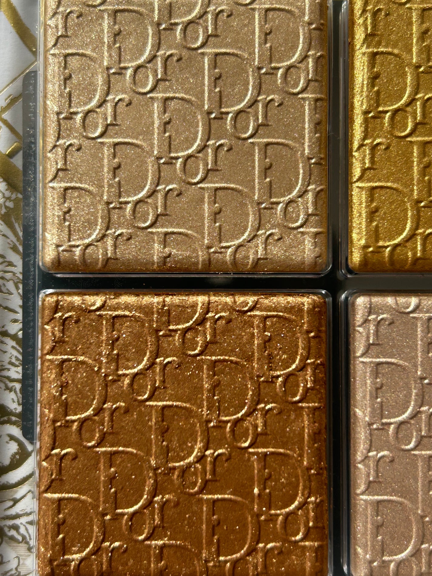 ディオール バックステージ フェイス グロウ パレット/Dior/ハイライトを使ったクチコミ(4枚目)