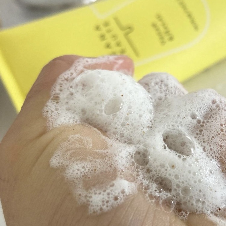 毛穴丸洗いスクラブ洗顔/ケアナボーテ/洗顔フォームを使ったクチコミ（2枚目）