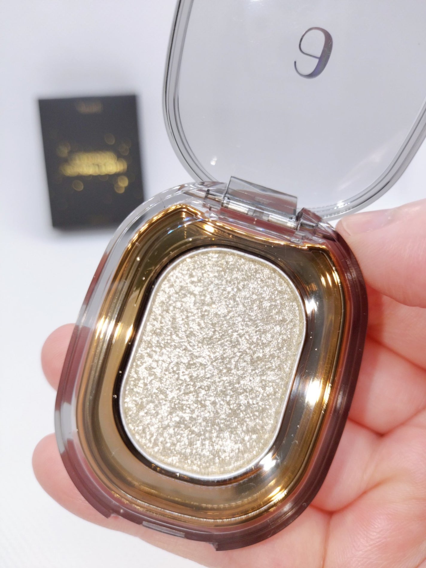 ASTRAL LIGHT EYESHADOW/Ameli/単色アイシャドウを使ったクチコミ(5枚目)