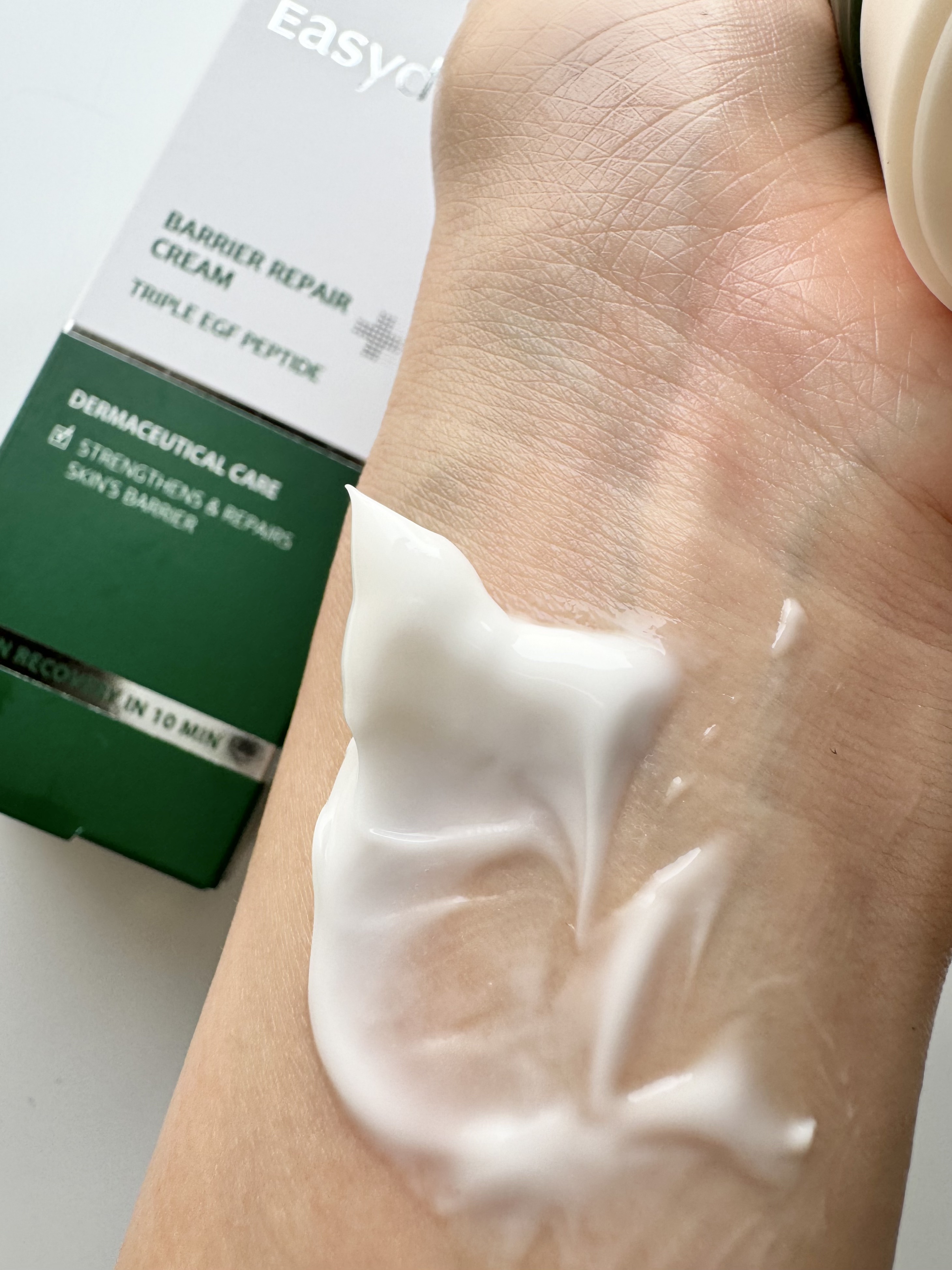 DW-EGF ビタミンCブースティングアンプル25/Easydew/美容液を使ったクチコミ（3枚目）