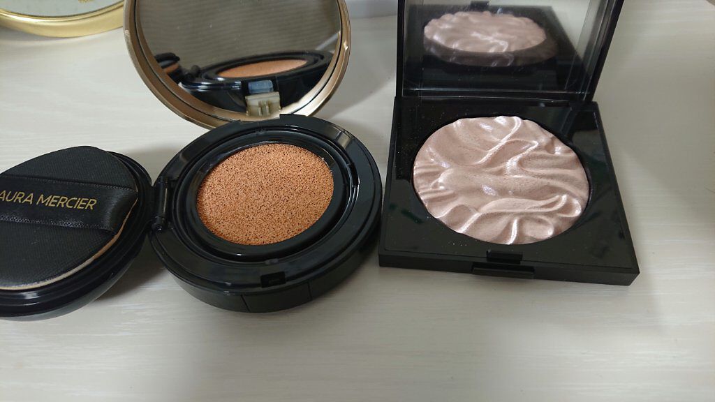 フェイスイルミネーター/ローラ メルシエ/パウダーハイライトを使ったクチコミ(2枚目)