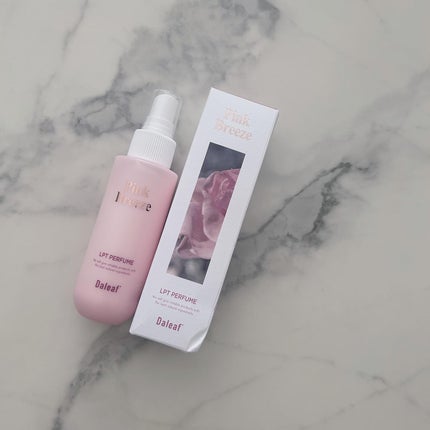 パフュームヘアパックインミスト Pink Breeze/Daleaf/アウトバストリートメントを使ったクチコミ(1枚目)