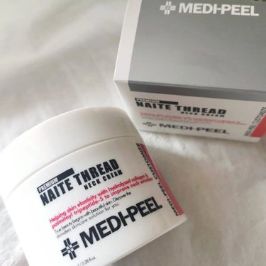 MEDIPEEL プレミアムナイテ スレッドネッククリームのクチコミ「＼首のシワに30日ケア／⁡
⁡⁡
⁡メディピール⁡
⁡プレミアムネッククリーム⁡
⁡⁡
⁡⁡
.....」（1枚目）