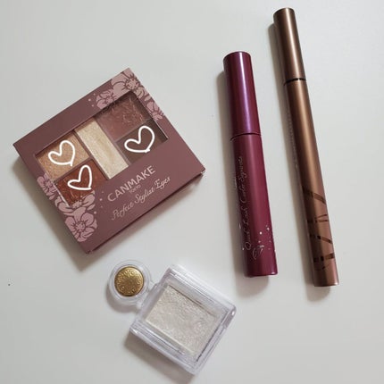 シャドーカスタマイズ/MAJOLICA MAJORCA/単色アイシャドウを使ったクチコミ(3枚目)