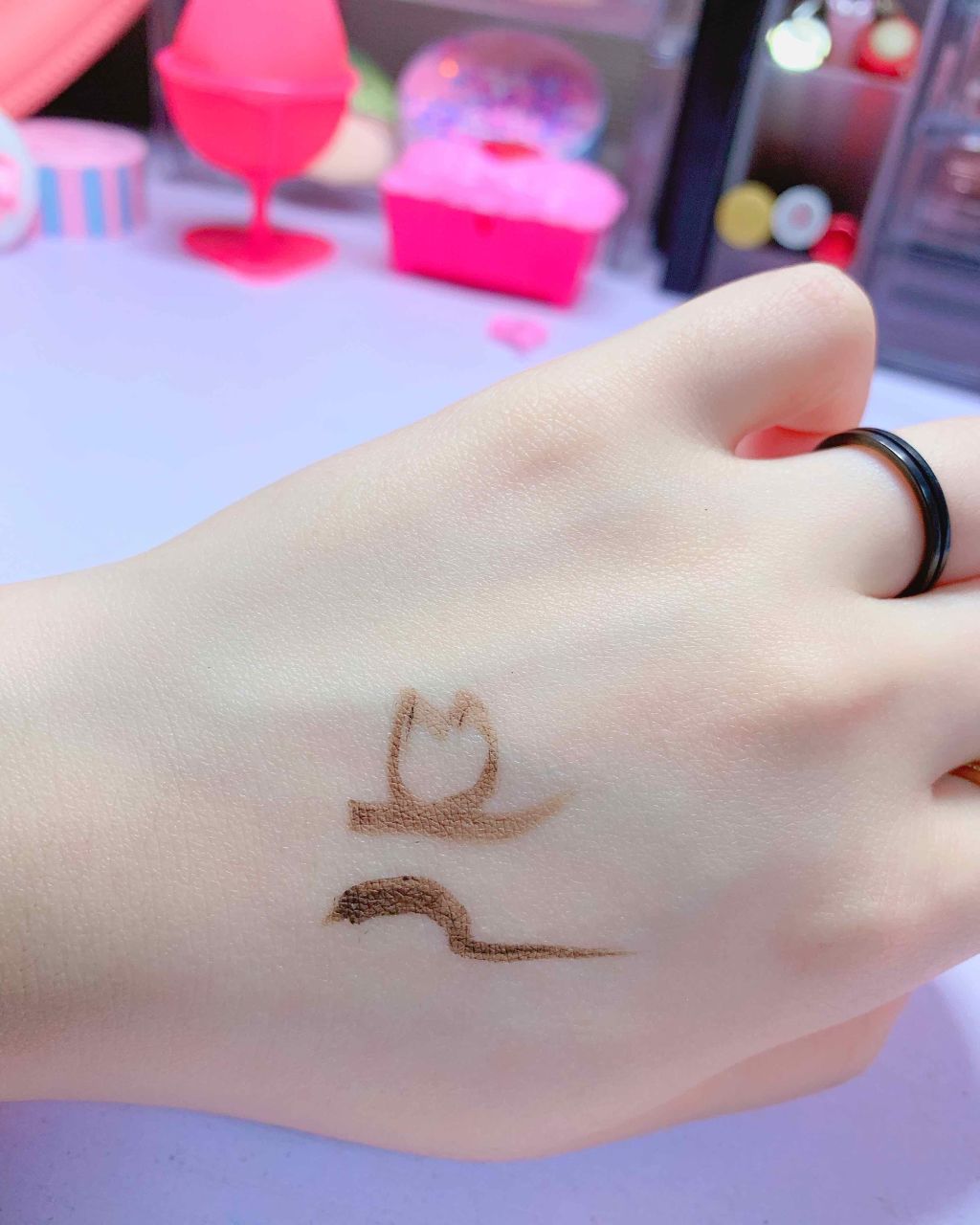 「密着アイライナー」クリームペンシル/デジャヴュ/ペンシルアイライナーを使ったクチコミ(2枚目)