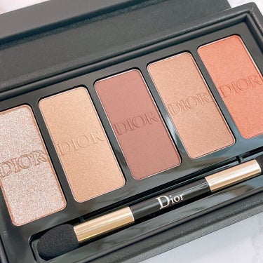 Dior 【旧】エクラン クチュール アイ パレットのクチコミ「#コスメ購入品 Diorのホリデーコスメ🎄✨
数量限定のエクラン クチュール アイ パレット🤍.....」（3枚目）