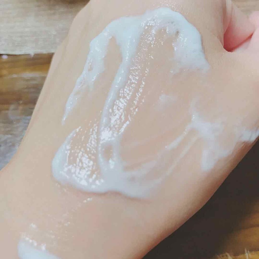 マシュマロケア ボディムース シルキーフラワー/ニベア/ボディローションを使ったクチコミ(3枚目)