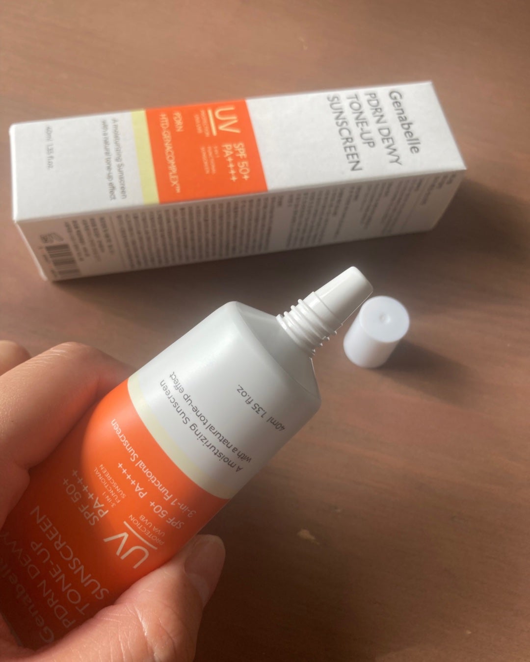 PDRNデューイートーンアップサンスクリーン/Genabelle/日焼け止めミルクを使ったクチコミ(2枚目)