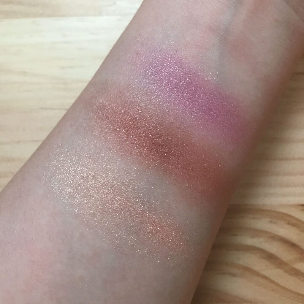 シャドーカスタマイズ/MAJOLICA MAJORCA/単色アイシャドウを使ったクチコミ（2枚目）