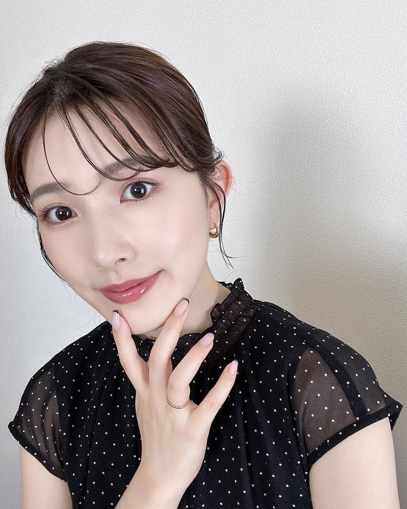 濱田あおい on LIPS 「..最近発売されたコスメをメインにちょっとスパイシーなピンクメ..」(2枚目)