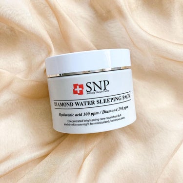 SNP ダイヤモンドウォータースリーピングパックのクチコミ「SNP 
ダイアモンドウォータースリーピングパック
100g  3300円(税込)

友達から.....」（1枚目）