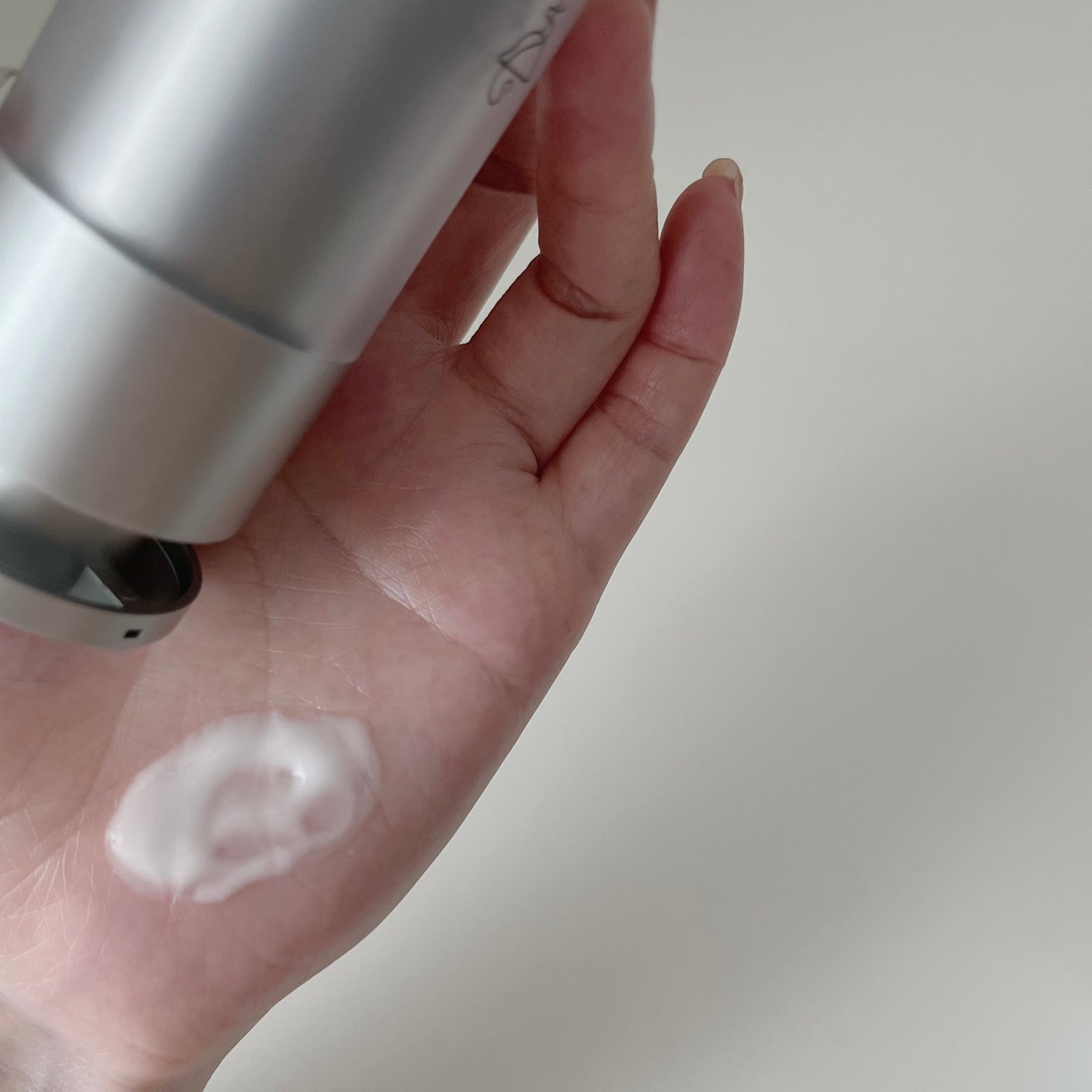 モレキュラーリペアヘアセラム/MQURE/アウトバストリートメントを使ったクチコミ(2枚目)