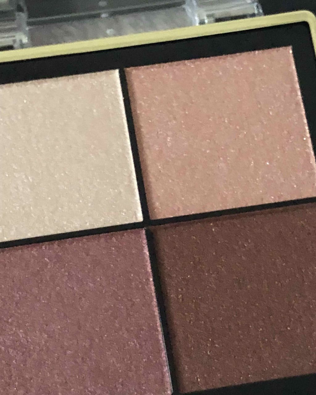 リアルクローズシャドウ/excel/アイシャドウパレットを使ったクチコミ(2枚目)
