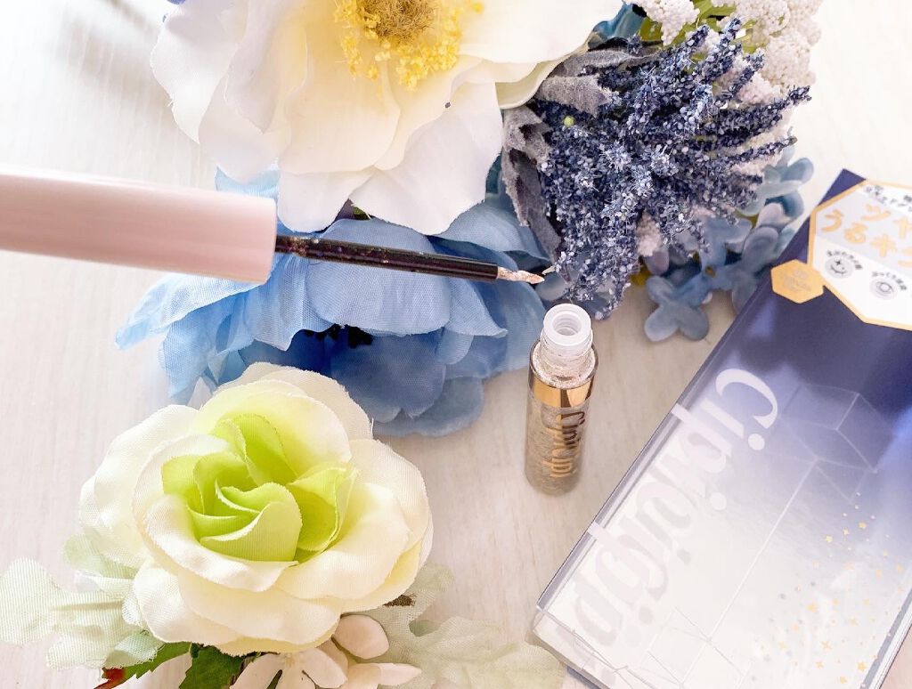 グリッターイルミネーションライナー/CipiCipi/リキッドアイライナーを使ったクチコミ(2枚目)