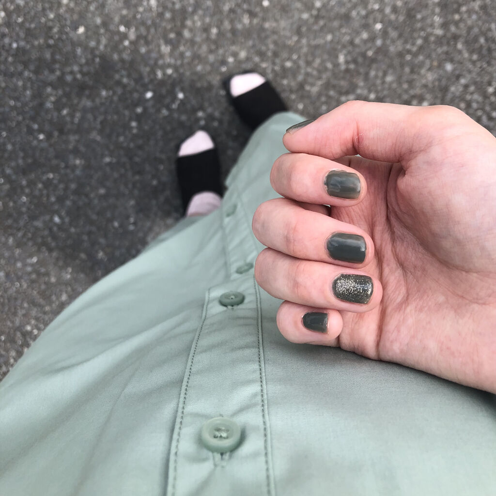 カラフルネイルズ/キャンメイク/マニキュアを使ったクチコミ（2枚目）