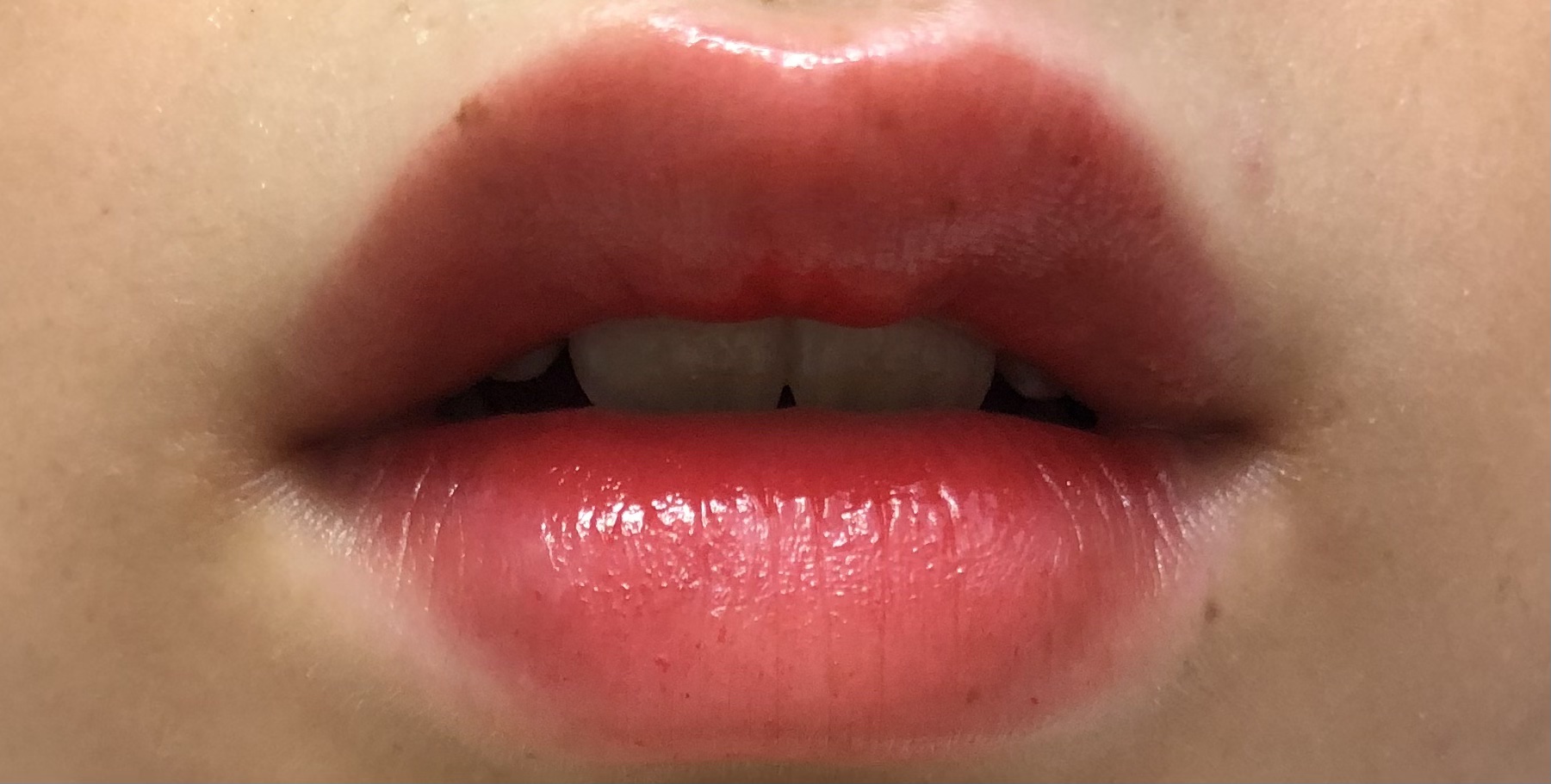 ジューシーラスティングティント/rom&nd/リップティントを使ったクチコミ（2枚目）