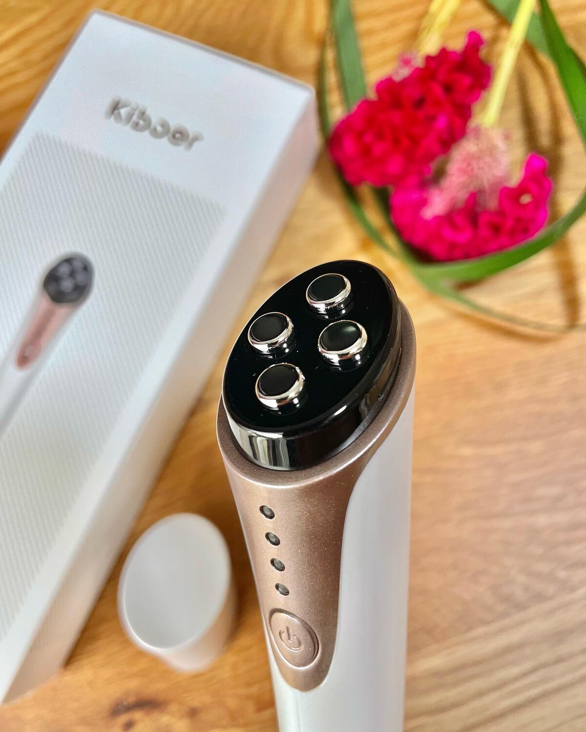 ananamargaret on LIPS 「KiboerEMS目元美顔器のご紹介です💕機能はこちら⬇️🌸E..」(6枚目)