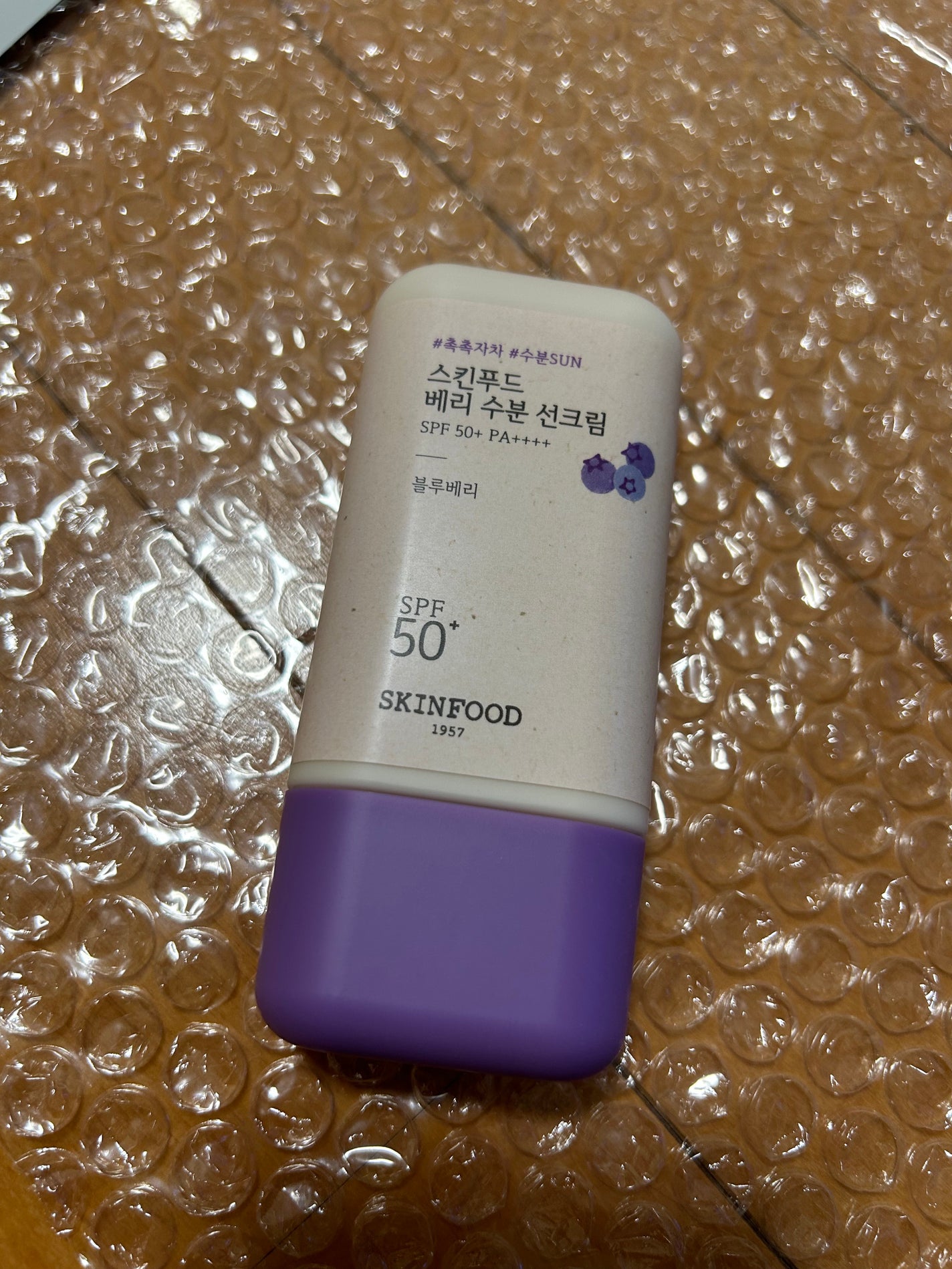 ベリー モイスチャライジング サンクリーム/SKINFOOD/日焼け止めクリームを使ったクチコミ(1枚目)