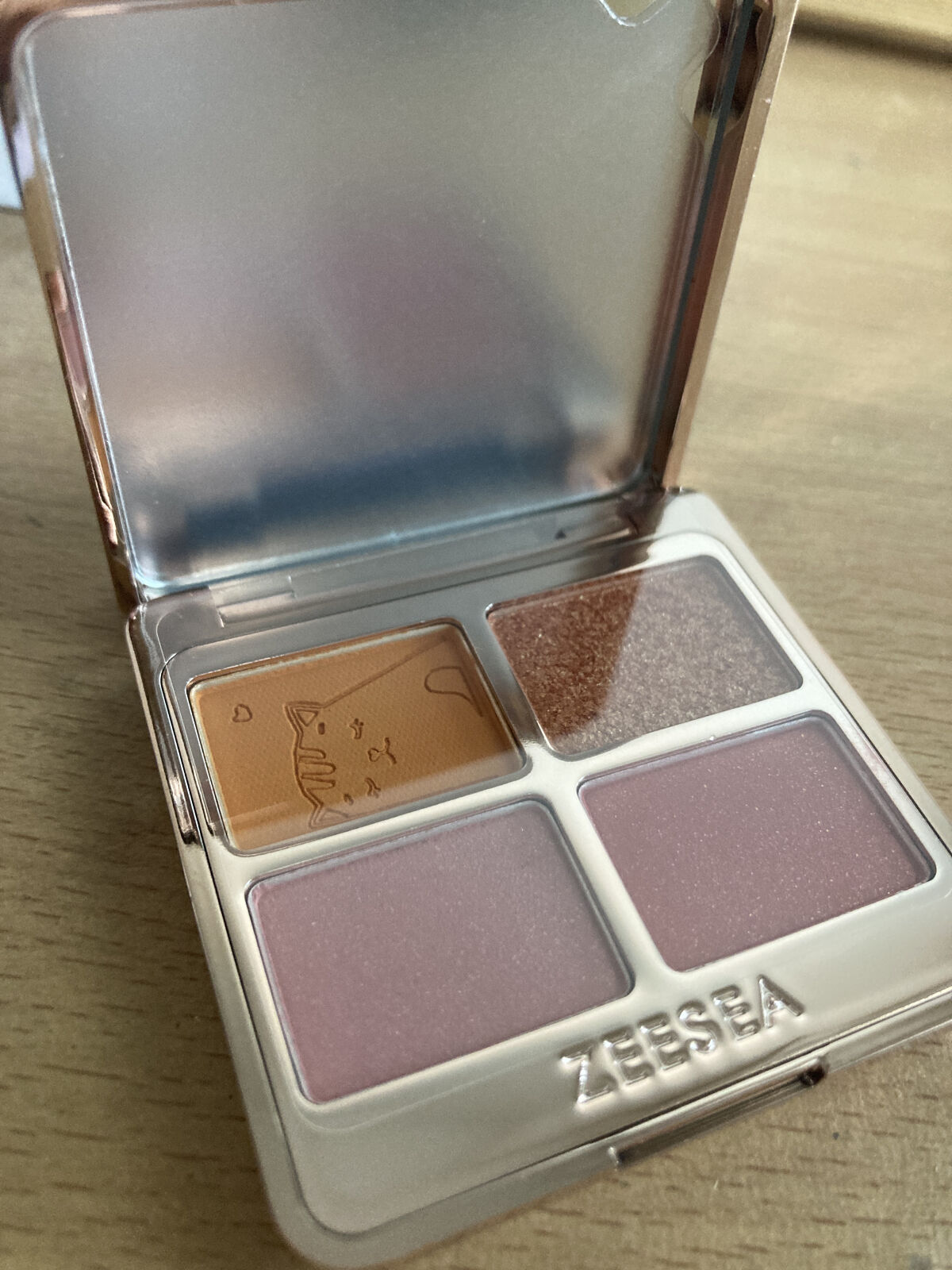 アニマルアイシャドウ(4シェード)/ZEESEA/アイシャドウパレットを使ったクチコミ（2枚目）