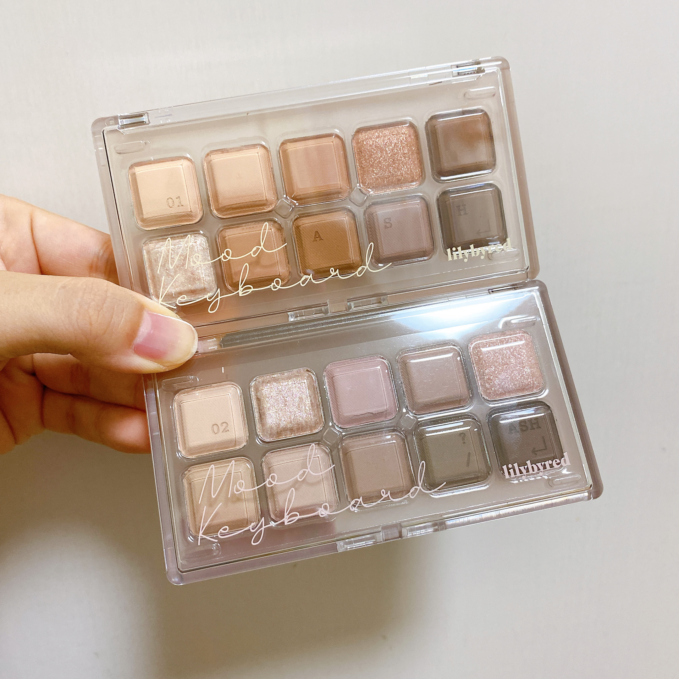 ムードキーボード 02 アッシュモーヴ(Ash Mauve)/lilybyred/アイシャドウパレットを使ったクチコミ（1枚目）