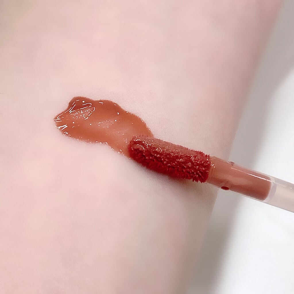 ジューシーラスティングティント/rom&nd/リップティントを使ったクチコミ(2枚目)