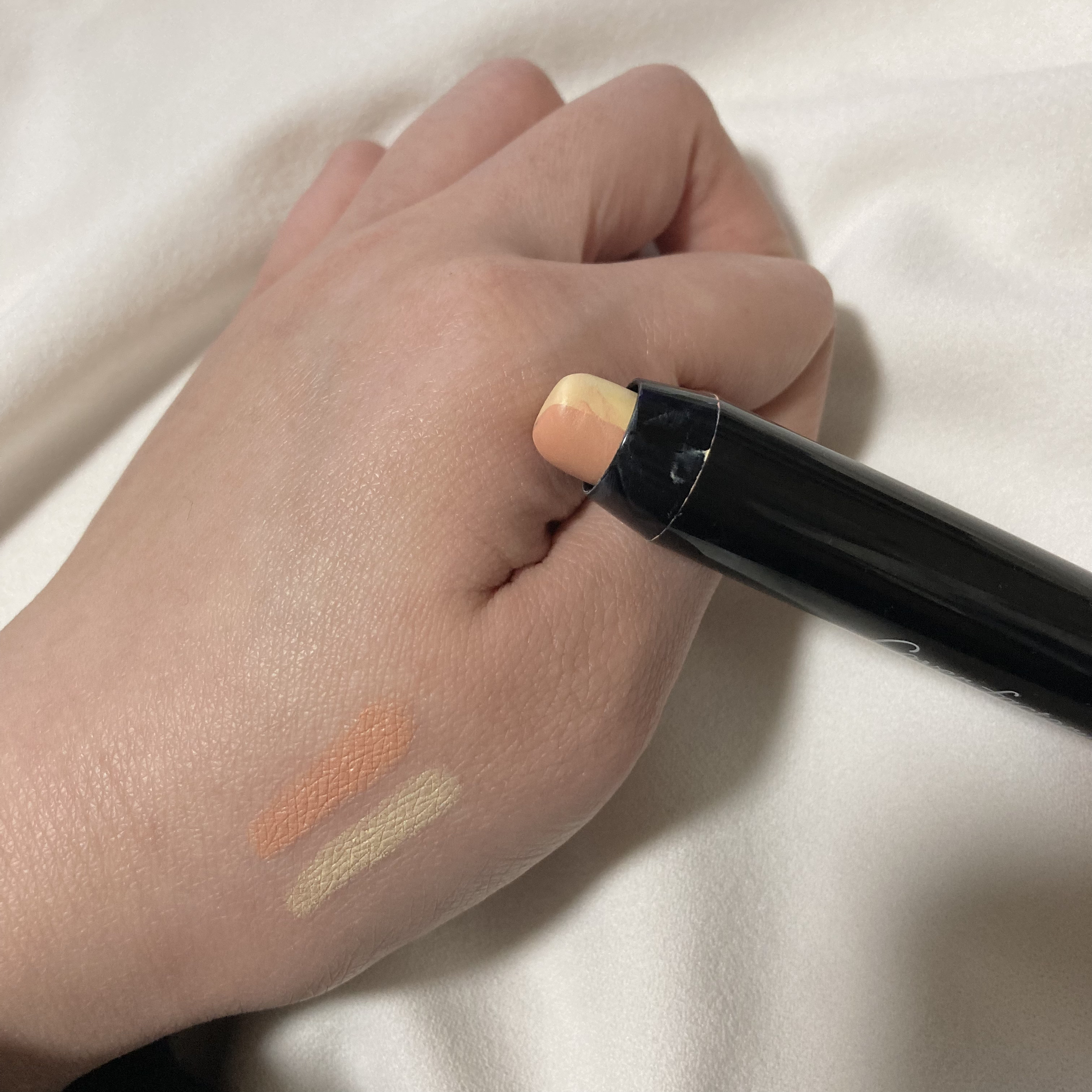 デュオカラーコンシーラー/カバーファクトリー/スティックコンシーラーを使ったクチコミ（2枚目）