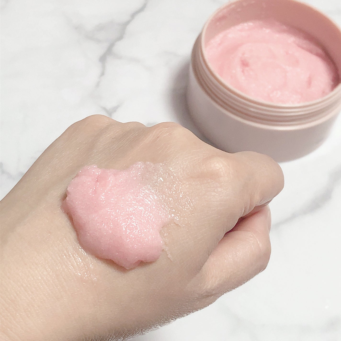 Q+Me スウィート ボム タラソ スクラブ/AGARISM/バスト・ヒップケアを使ったクチコミ(2枚目)