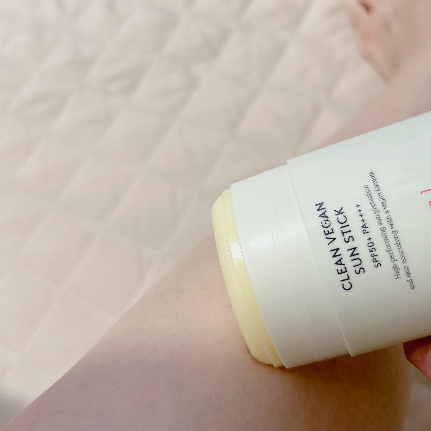 クリーンヴィーガンサンスティック/HYGGEE/日焼け止めスティックを使ったクチコミ(4枚目)