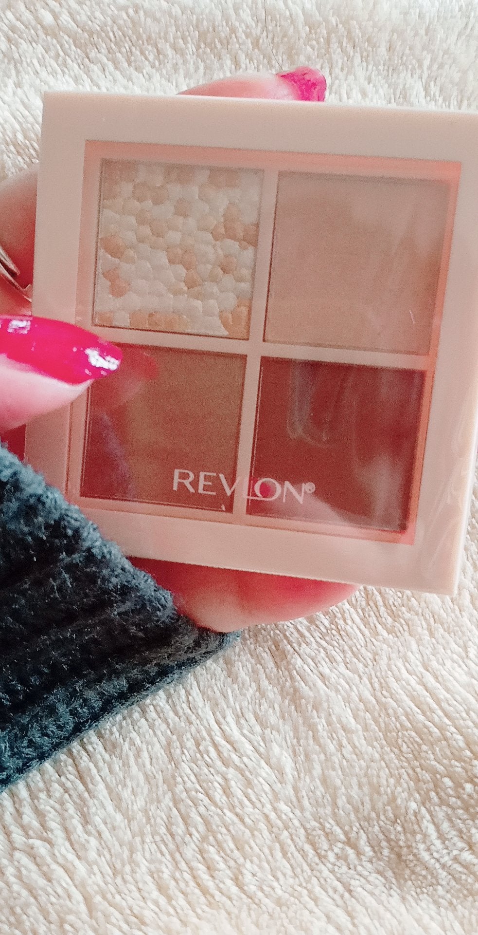 ちる様@ふぉろば on LIPS 「はいはいはいはーいwちーちゃです。こんにちは◎まだ動画編集に慣..」(2枚目)