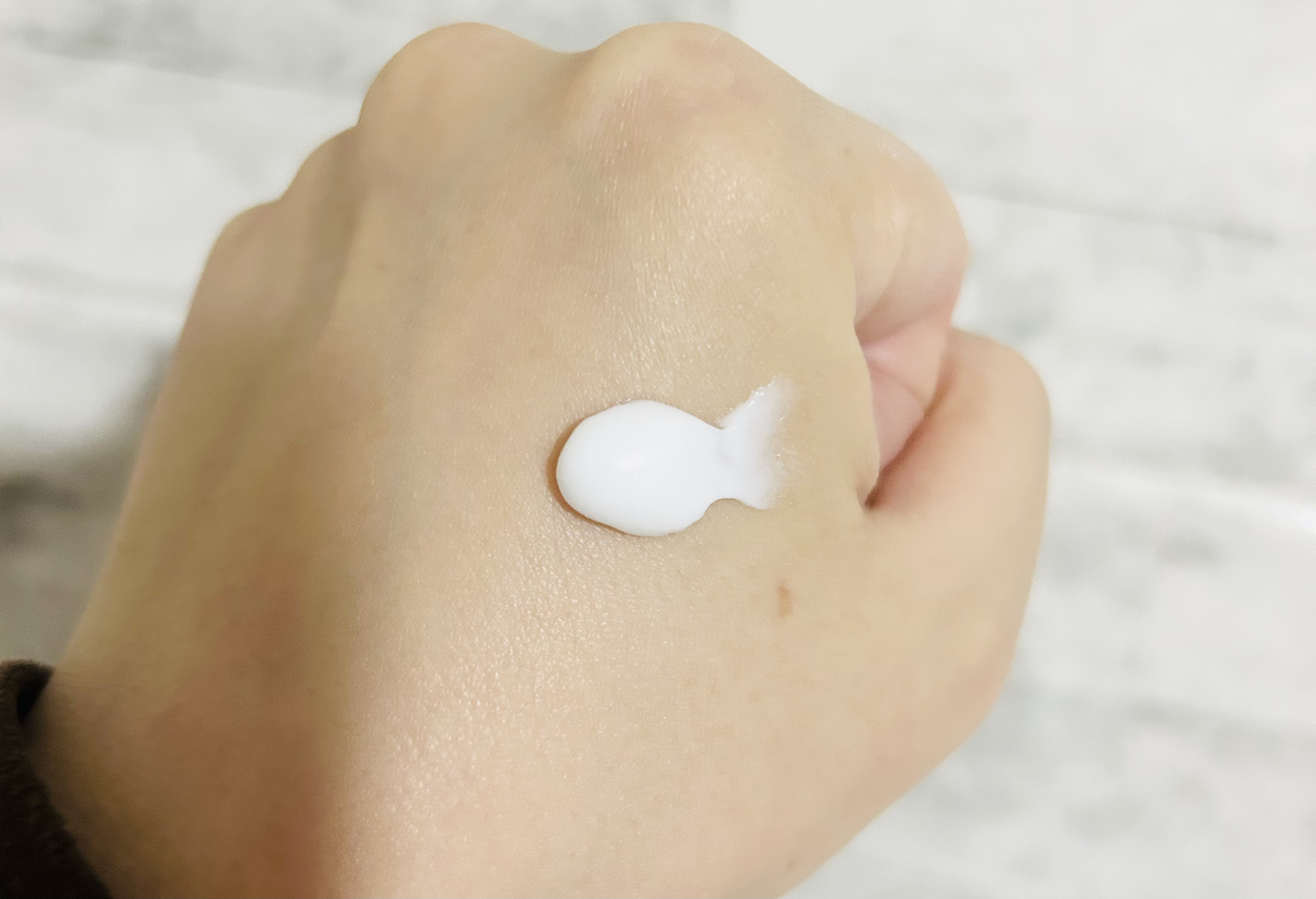 薬用ハンドクリーム　エンリッチ/アベンヌ/ハンドクリームを使ったクチコミ（3枚目）