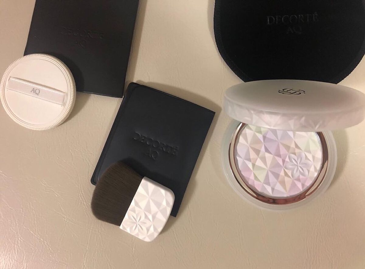 ＡＱ　オーラ リフレクター/DECORTÉ/プレストパウダーを使ったクチコミ（3枚目）